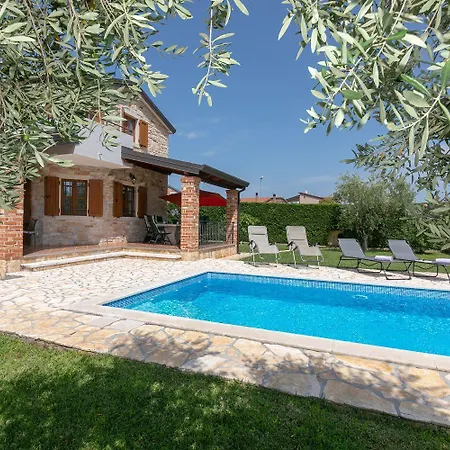 Mediterrane Mit Privatem Salzwasserpool, Babybett, Whirlpool, Tischtennis, Spielplatz Vikendica *