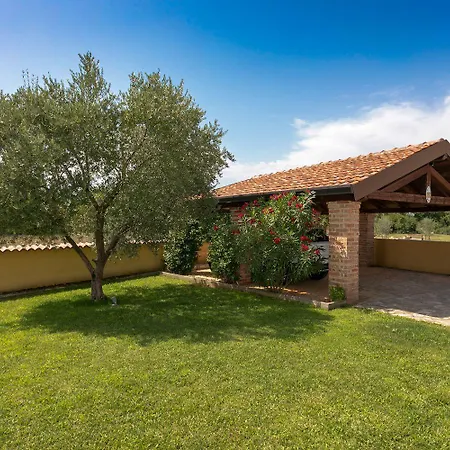 Vikendica Mediterrane Mit Privatem Salzwasserpool, Babybett, Whirlpool, Tischtennis, Spielplatz *